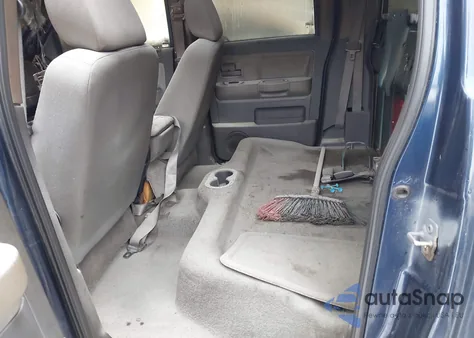 2006 Dodge Dakota Slt z USA, uszkodzony, nr VIN 1D7HW48N56S589607